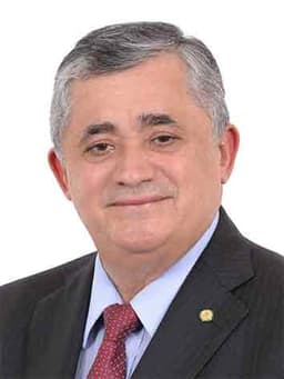 José Guimarães
